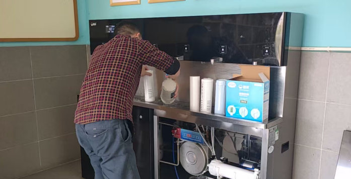 清水源校园饮水机 清水源校园饮水机